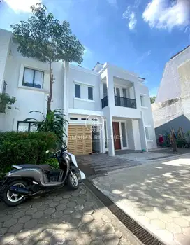 Disewakan Rumah Cluster Area Kemang