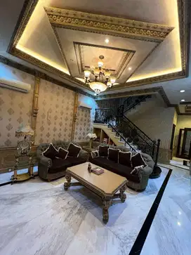 RUMAH MEWAH DAERAH PLUIT SAKTI SEMI FURNISHED