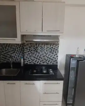 Jual apartemen puncak Kertajaya 2br semi furnish
