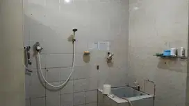 Rumah LB 250 Selangkah ke Living Plaza Pamulang Bebas Banjir J-24574