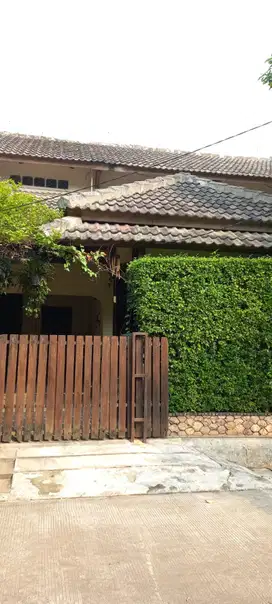 Rumah 2 Lt SHM Strategis 3 Mnt ke RSIA Bunda Ciputat Bisa KPR J-30978