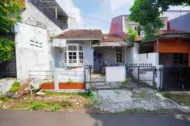 Rumah 3 KT Siap Huni 15 Menit ke RSIA Vitalaya SHM Hadap Timur J-24143