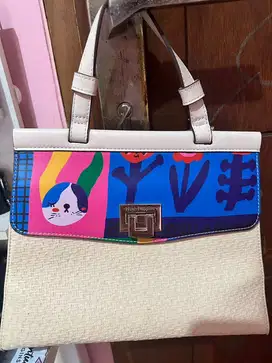 Tas Hush Puppies