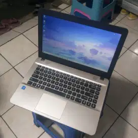 Laptop asus x441m