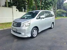 FOR SALE CASH NAV 1 V AUTOMATIC SILVER TOYOTA NAV 1
