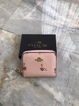 Dompet kecil wanita