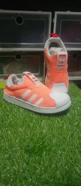 Sneakers Anak Second brand
