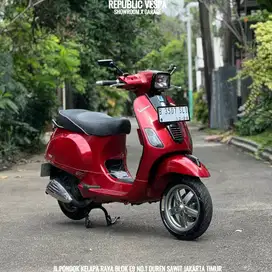 jual cepet  Vespa S IGET 125 3V th 2013 warna MERAH Doff
