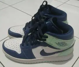 Sepatu Wanita Nike Air Jordan Millan Ukuran 39