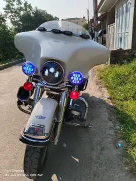 FOR SALE!! HD Electra Police 2003 - 100th Anniversary