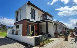 VILLA SELANGKSH DARI ALUN ALUN KOTA BATU