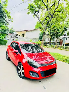 Kia Rio 1.4 SE Merah Matic Good Condition Siap Luar Kota