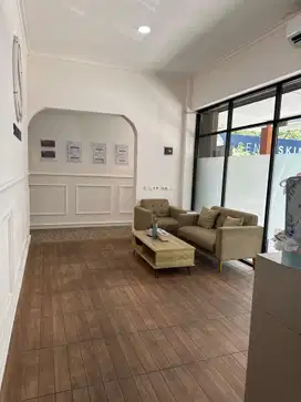RUKO mainroad pusat Kota, semi furnished di Buahbatu kota Bandung.