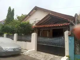 Rumah LT 260 Hadap Timur 15 Mnt ke Lippo Mall Puri Siap KPR J-30480