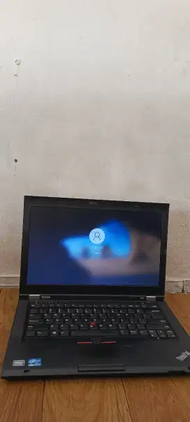 JUAL LAPTOP LENOVO T430 CORE I7-3520,VGA NVDIA 5400M,RAM8GB,SSD256GB