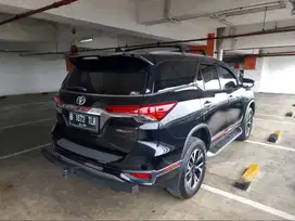 Toyota Fortuner TRD Sportivo Diesel Matic AT Tahun 2018 Hitam , 2019