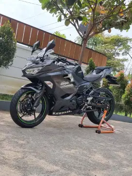 Kawasaki New Ninja 250 FI 2 Cylinder thn 2022 Odo 600 W Sda Koko Motor
