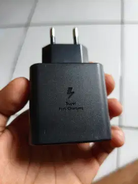 Dijual cepat adaptor samsung 45w