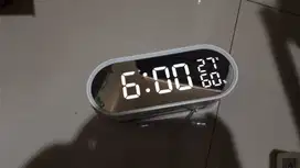 Jam digital sama suhu dan kelembaban