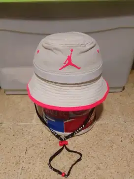 Topi bucket Jordan original second bekas