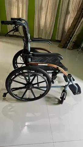 JUAL CEPAT KURSI RODA BIOMEDIX