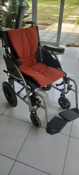 Kursi Roda Karma Ergo Lite