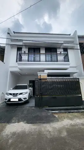 Rumah LB 136 Strategis Dekat Stasiun Rawa Buntu Hadap Utara J-31811