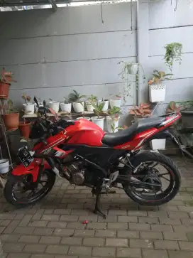HONDA CB150R tahun 2016