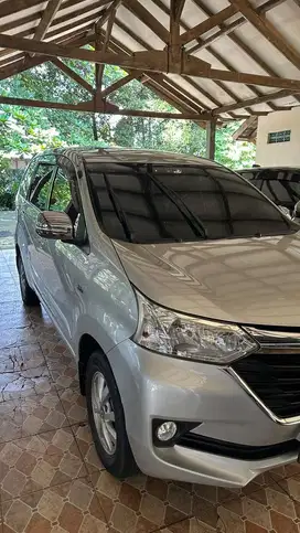 Avanza Putih 2017