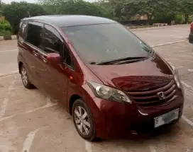 Honda freed type SD