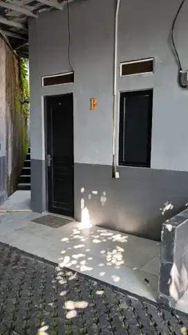 Kontrakan minimalis untuk keluarga disamping summarecon bogor