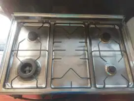 Kompor Ariston 4 tungku