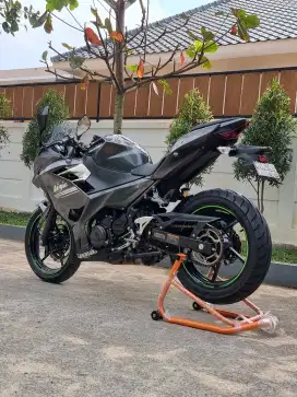 Kawasaki New Ninja 250 FI 2 Cylinder thn 2022 Odo 600 W Sda Koko Motor