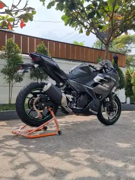Kawasaki New Ninja 250 FI 2 Cylinder thn 2022 Odo 600 W Sda Koko Motor