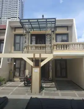 11. DIJUAL RUMAH GRAHA SAMPURNA WIYUNG SURABAYA ROYAL