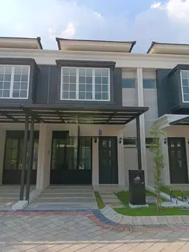 Disewakan Rumah Baru Wiyung Wisata Bukit Mas 2 Lantai