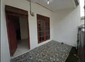 Rumah Kontrakan Bulanan/Tahunan Strategis, Harga Terjangkau di Depok