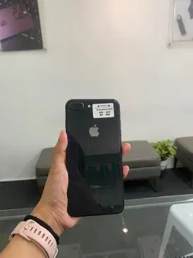 iphone 8 PLUS 64GB fullset mulus no minus terima tuker tambah/kredit
