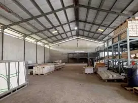 Disewakan Gudang Narogong akses 40 FT
