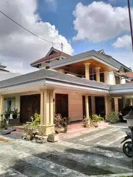 Rumah jalan DR Cipto Malang dekat kampus UNBRA
