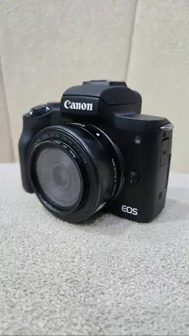 Mirrorless Canon M50 + Lensa 22mm