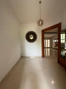 DIJUAL Rumah 2 Lantai Onyx Alam Sutera