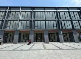 Ruko Hampton East Studio Loft Hadap Jalan Boulevard Gading Serpong
