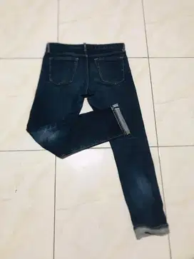 Celana brand uniqlo
