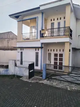 Dijual rumah d komplek melati wangi pasir impun