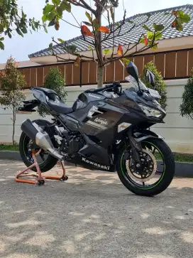 Kawasaki New Ninja 250 FI 2 Cylinder thn 2022 Odo 600 W Sda Koko Motor