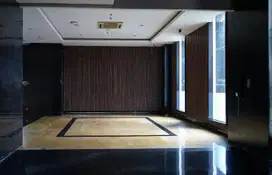 Ruang Usaha di Dalam gedung perkantoran Menara165
