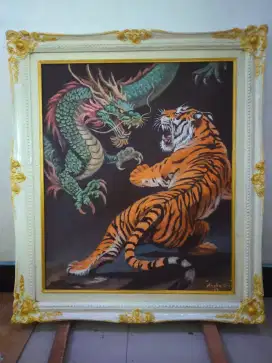 Lukisan kanvas naga dan harimau