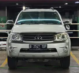 Toyota Fortuner 2.5 Diesel  AT 2009