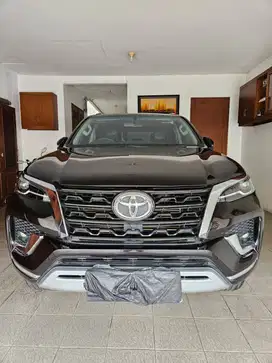 Toyota Fortuner 2.4 VRZ 4x2 Diesel